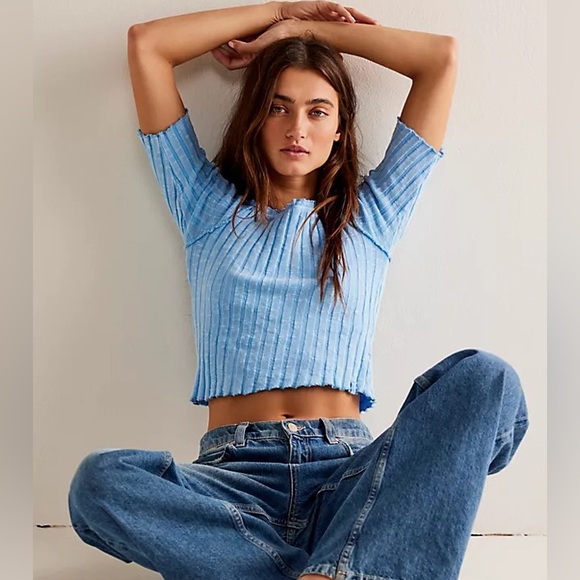 Free People Tops - WE THE FREE Meant To Be Ribbed Cropped Short Sleeve‎ Tee Top Size Small New